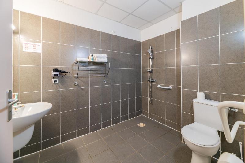 Superior Studio with kitchenette image 4