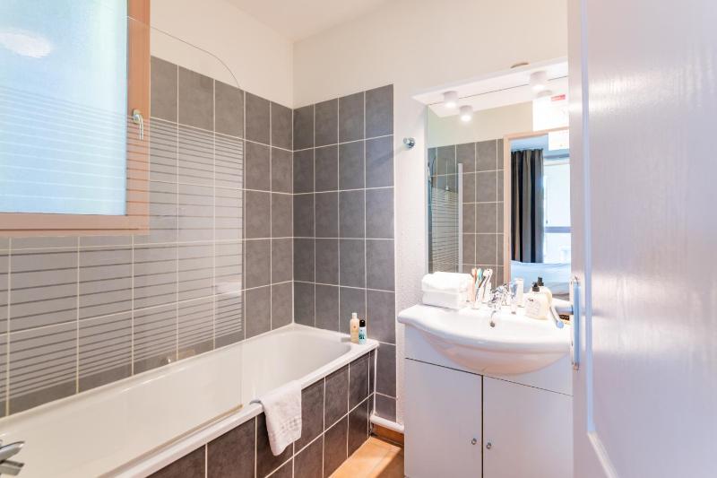 Superior Family Apartment with kitchenette image 3