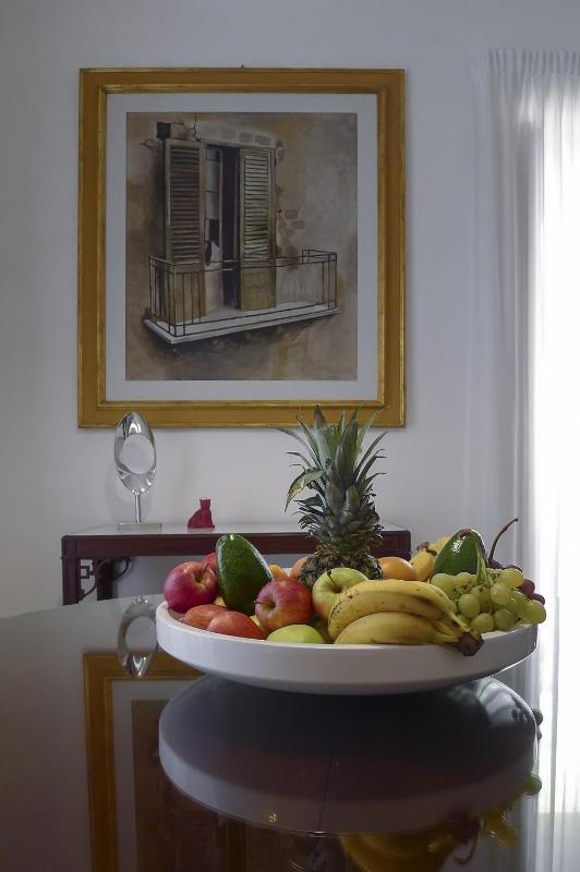 One-Bedroom Apartment image 3