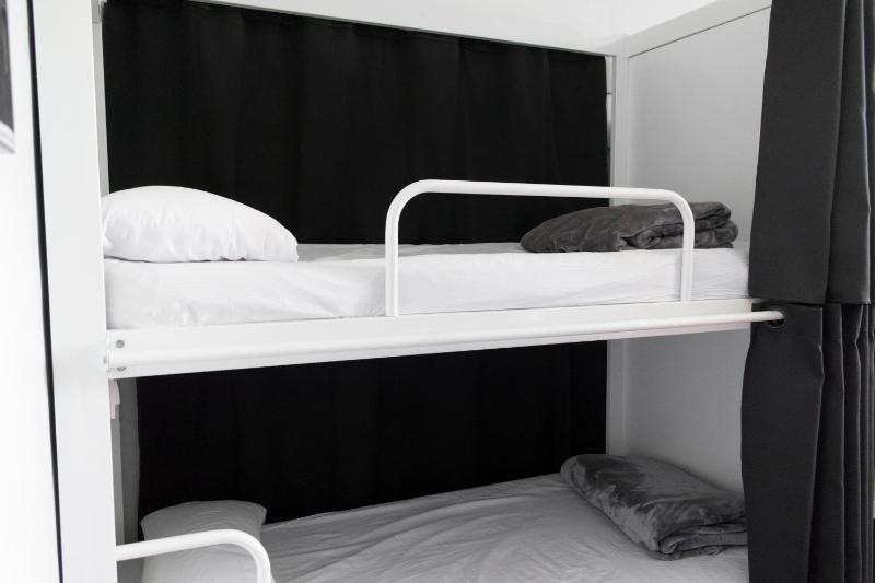 Bed in 4-Bed Mixed Dormitory Room image 4