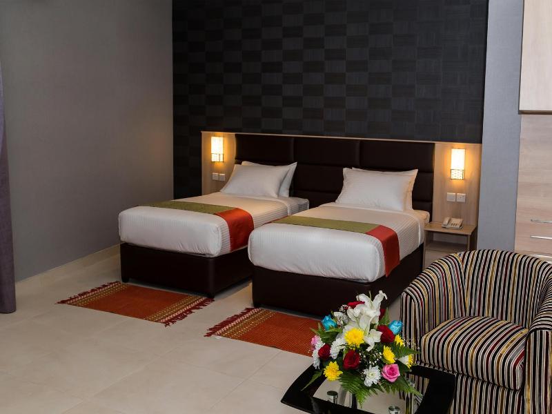 Double or Twin Room image 4