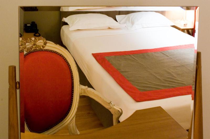 Comfort Room image 1