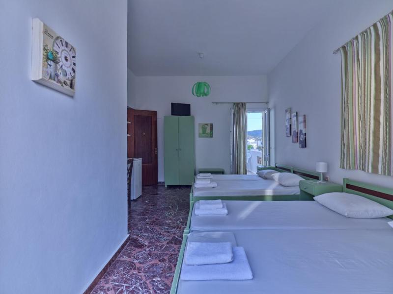 Quadruple Room image 3