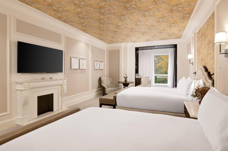 Fairmont Double Room image 4