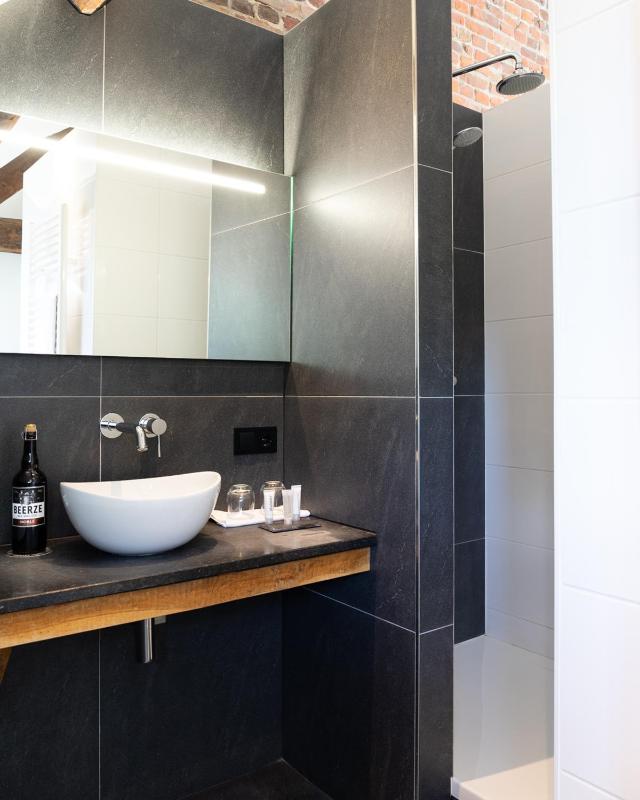 Comfort Double Room with Bath image 2