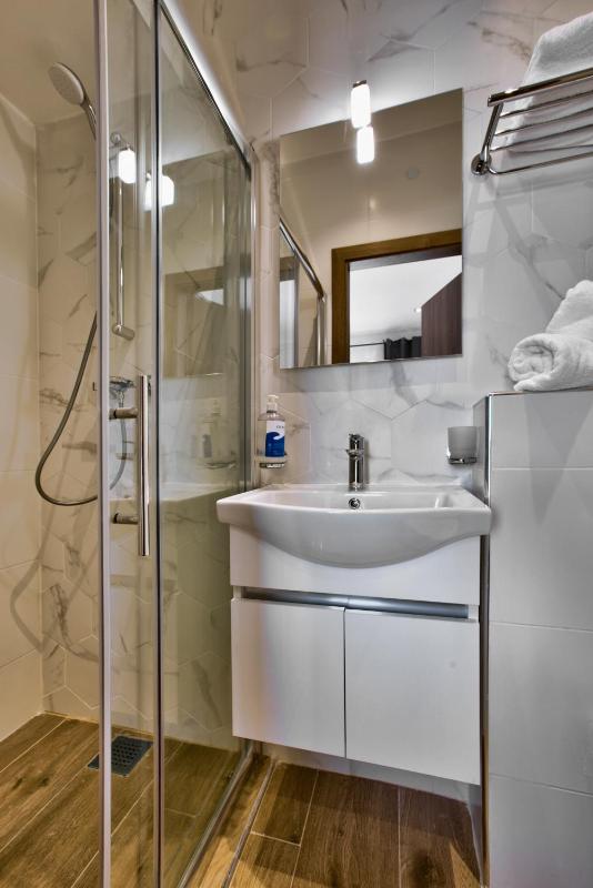 Standard Double or Twin Room image 2