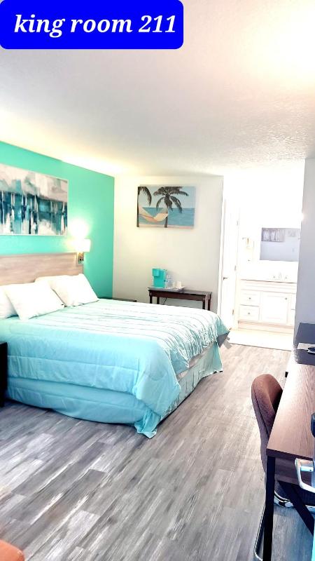 King Room image 4