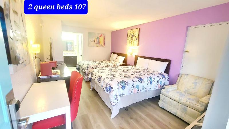 Queen Room image 2