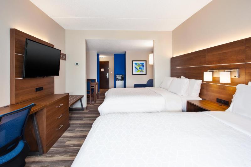 Suite with Two Beds - Non-Smoking image 4
