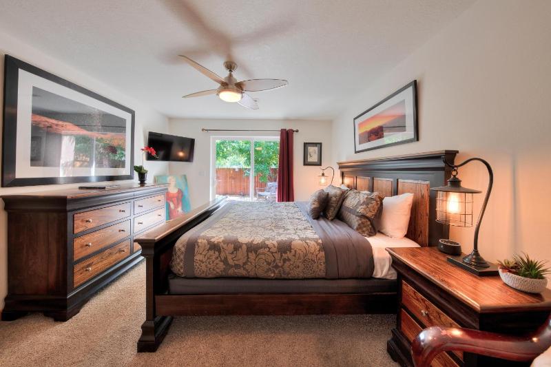 Cottonwoods 401 - image 10
