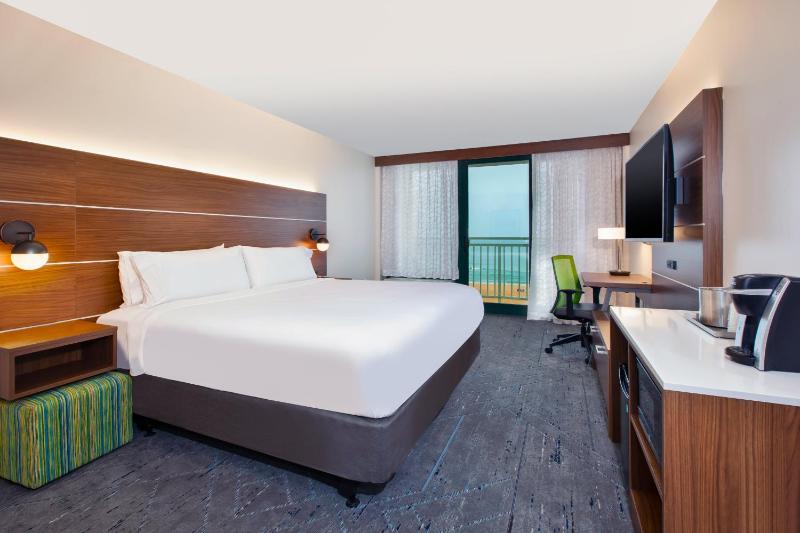 Holiday Inn Express & Suites VA Beach Oceanfront by IHG - image 8