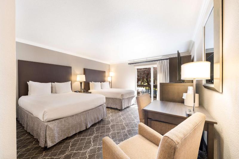 Queen Room with Two Queen Beds and Patio image 1