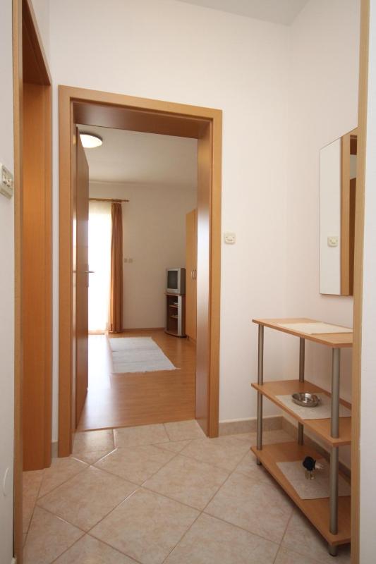 One-Bedroom Apartment with Terrace and Sea View image 2
