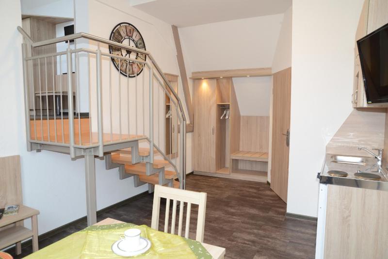 one-bedroom Apartment Comfort image 4