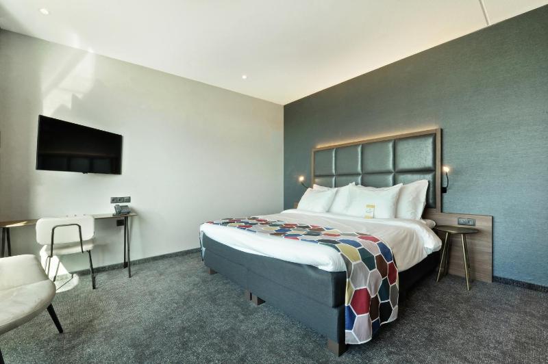 Standard Double Room image 1