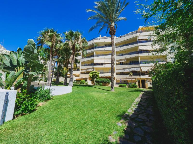 Cubo's Urban Brigitte Torremolinos & Parking - image 33