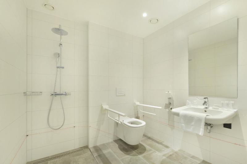 Double Room - Disability Access image 2