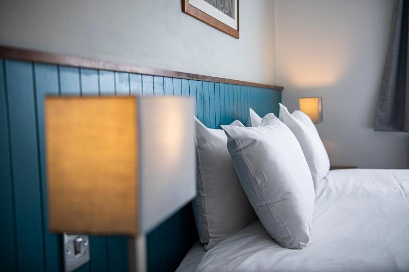 Superior Double Room image 3