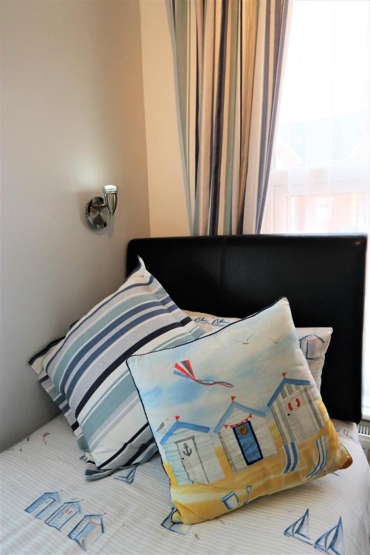Single Room - First Floor image 4