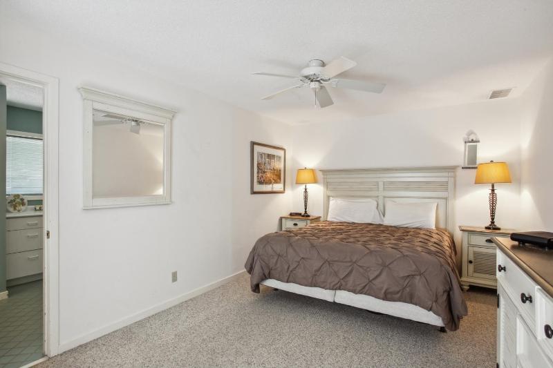 10 Sea Lane - image 8