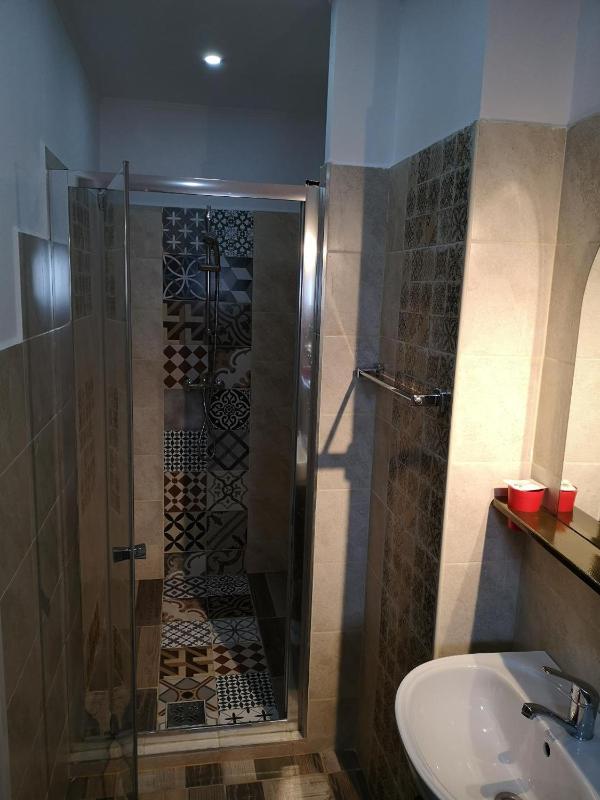 Double or Twin Room image 3