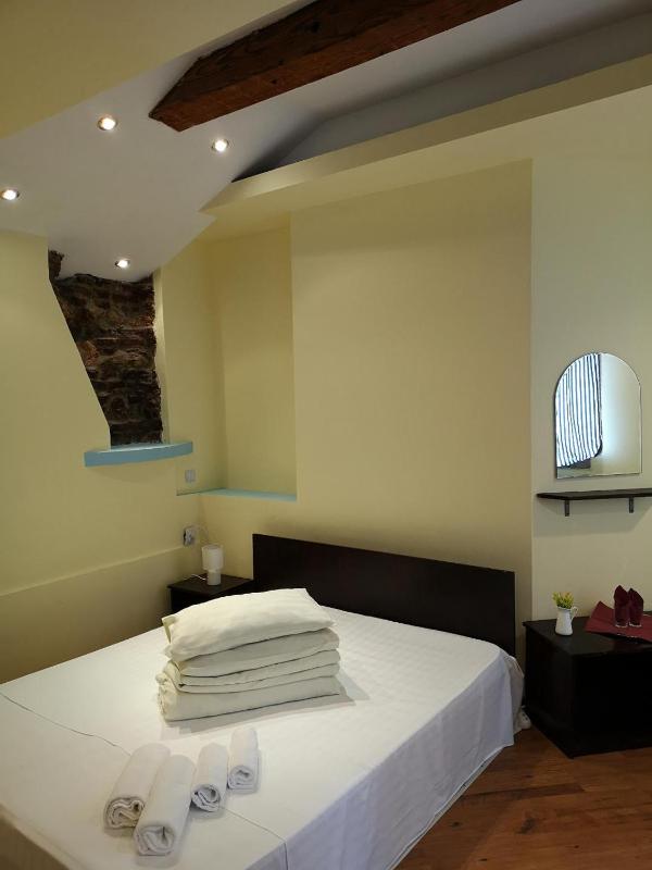 Triple Room image 2