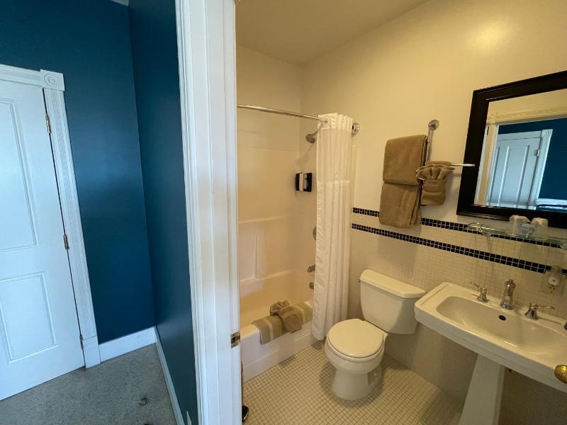 King Suite - 5 image 2