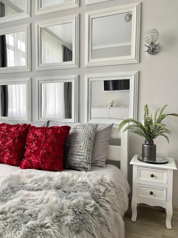 Studio Apartment image 1