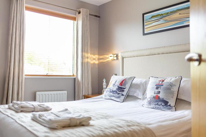 One-Bedroom Apartment (No Sea view ) image 3