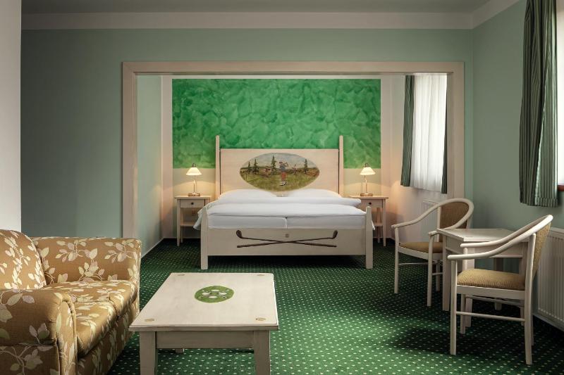 Standard Suite image 1