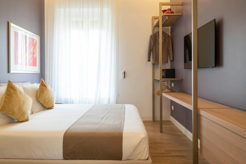 Two-Bedroom Apartment - Piazza San Nazaro in Brolo 15 image 1