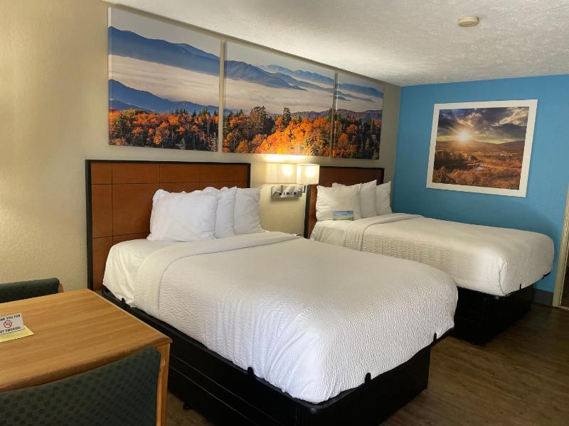 Double Room with Two Double Beds - Non-Smoking image 3