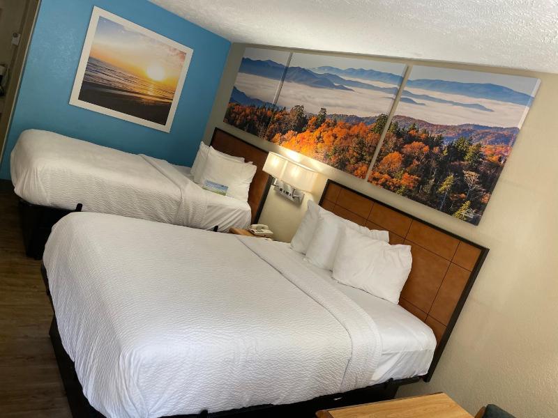 Double Room with Two Double Beds - Non-Smoking image 1