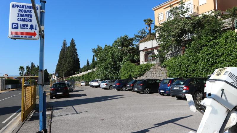 Two-Bedroom Apartment with Terrace and Sea View image 3