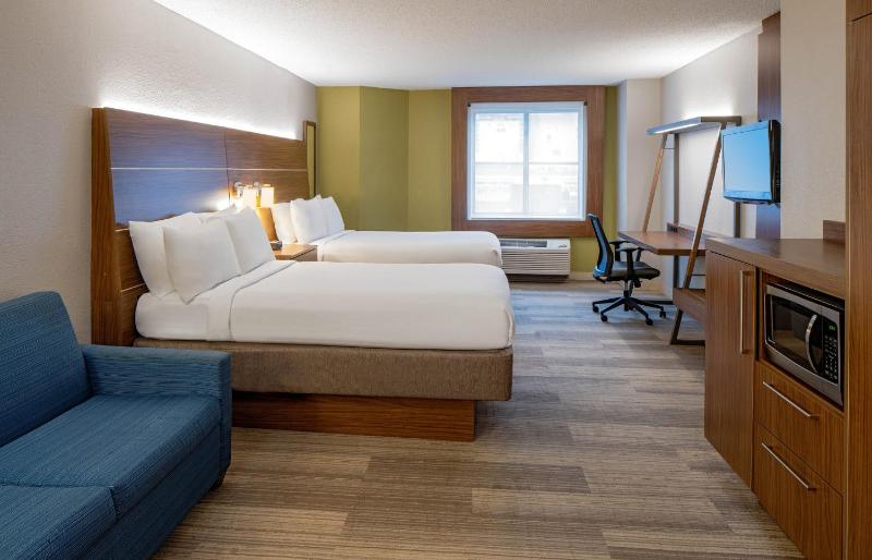 Executive Twin Room image 2