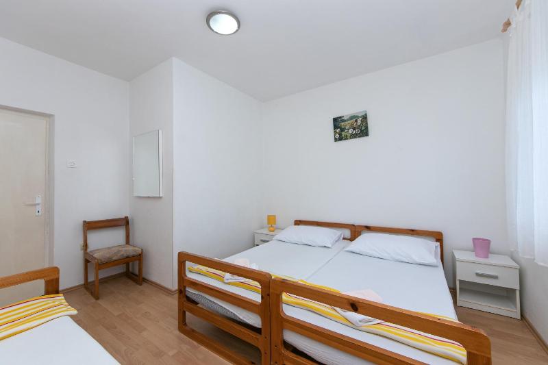 Apartment with Terrace image 4