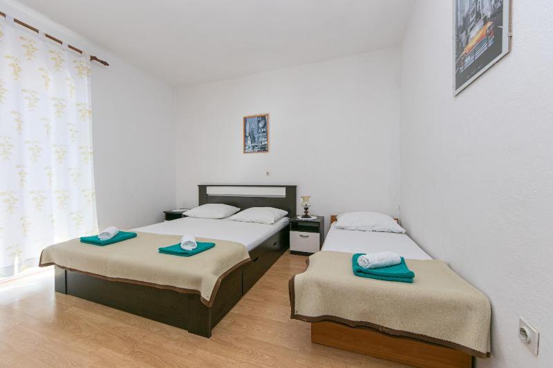 Two-Bedroom Apartment with Balcony and Sea View image 1