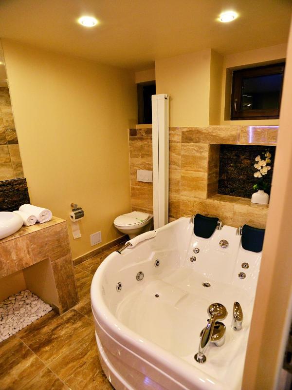Comfort Double or Twin Room image 4