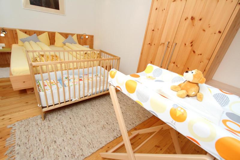 One-Bedroom Apartment image 3