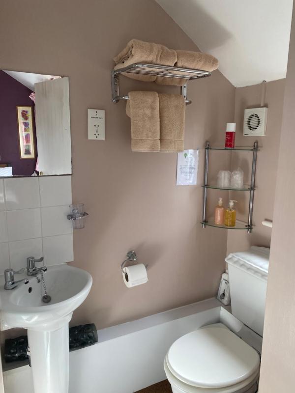 Double Room image 2