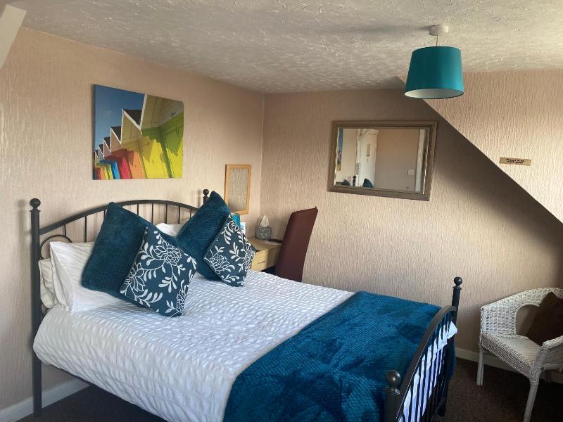 Double Room image 1