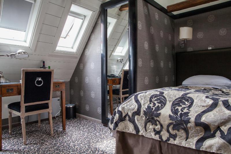 Standard Double Room image 1