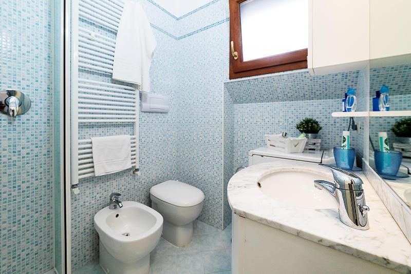 APARTMENTS BLUE VIEW - Residence Casetto Bardolino - Regarda Travel - image 24