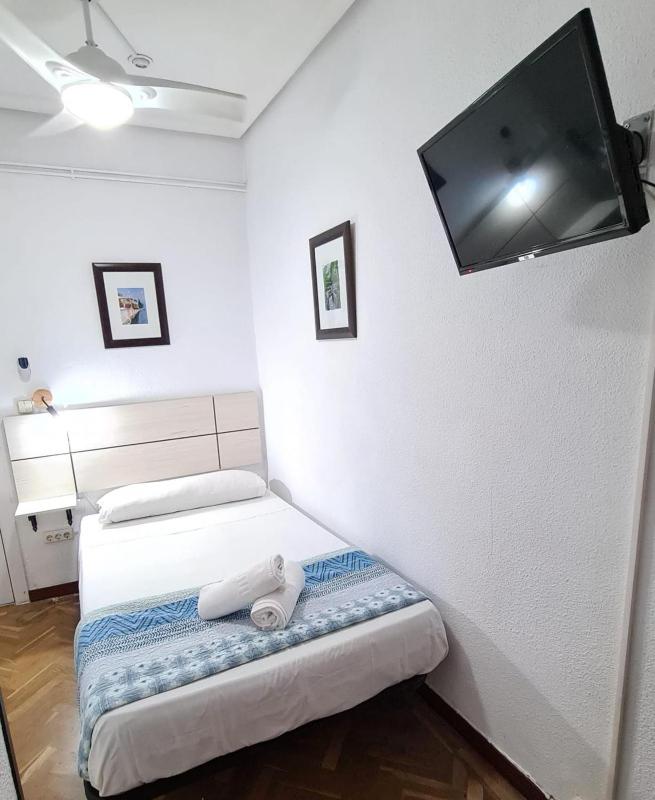 Hostal Santa Barbara - image 12
