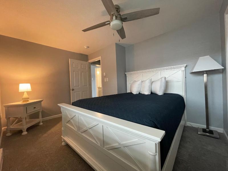 Two-Bedroom Suite image 2