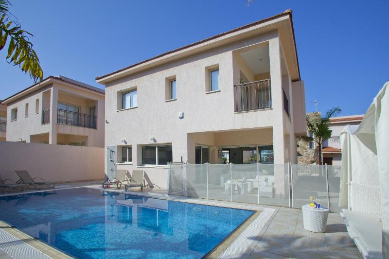 Protaras Seaside Villa Michelle 10 - image 15