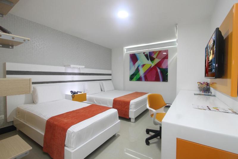 Hotel Genova Prado - image 6