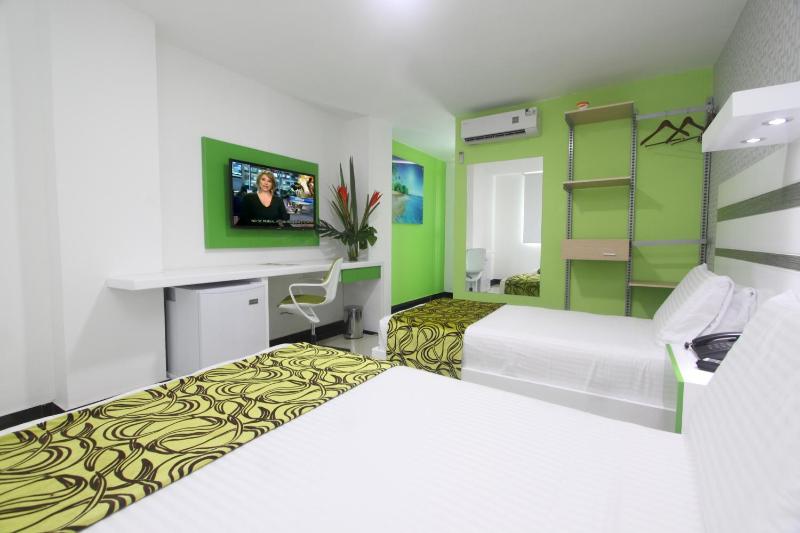 Hotel Genova Prado - image 27