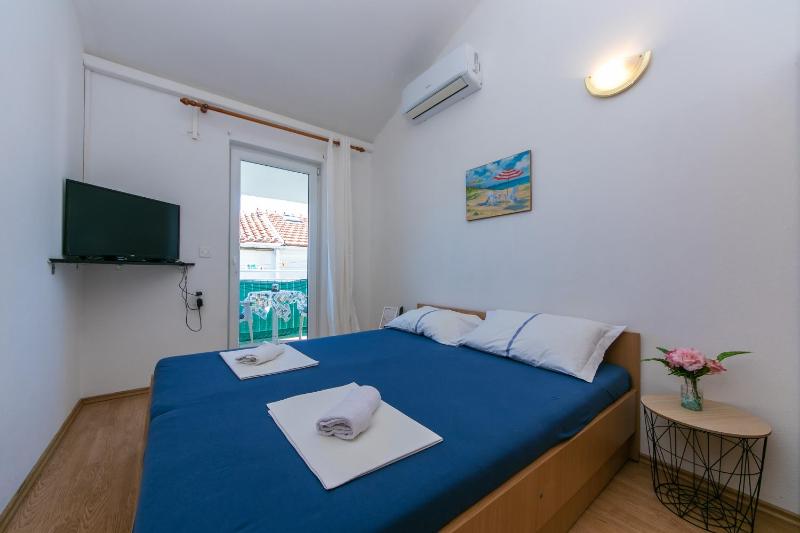 One-Bedroom Apartment with Balcony image 1