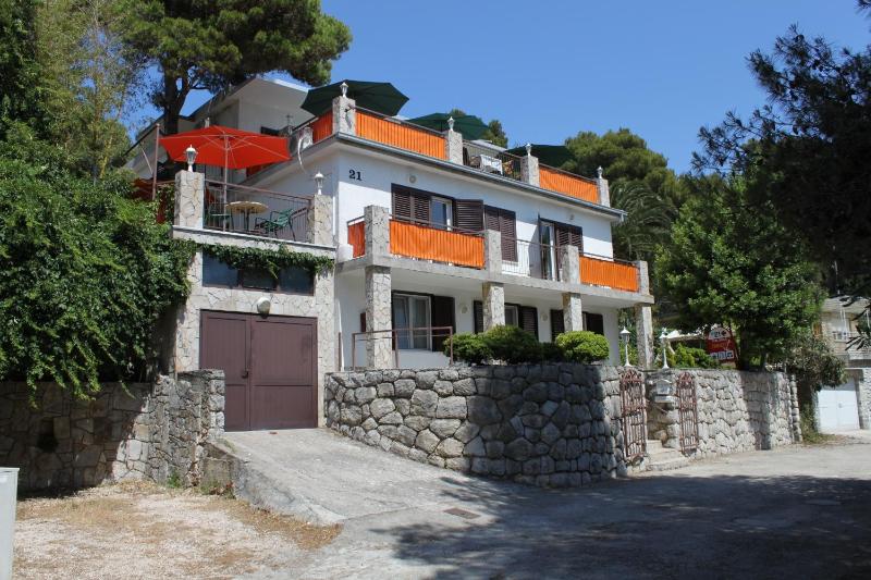 Apartments and rooms by the sea Mali Losinj (Losinj) - 7953 - image 1
